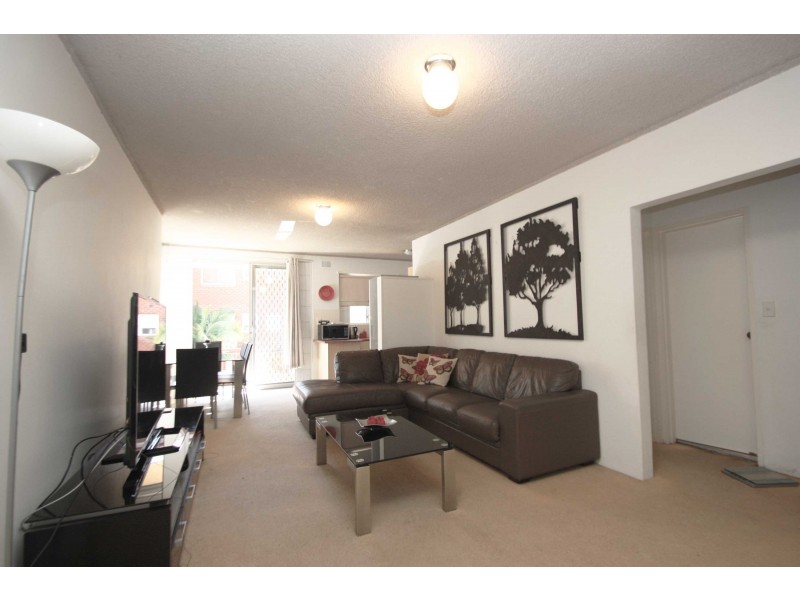 6/9 Iliaki Place, Dee Why NSW 2099