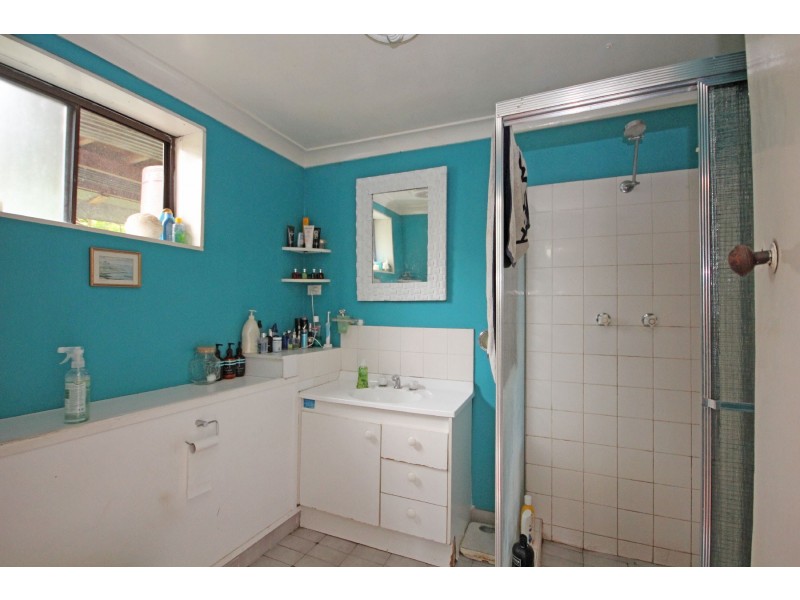 240 (lower) Headland Road, Curl Curl NSW 2096