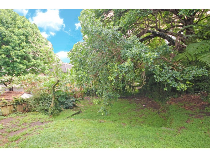 240 (lower) Headland Road, Curl Curl NSW 2096