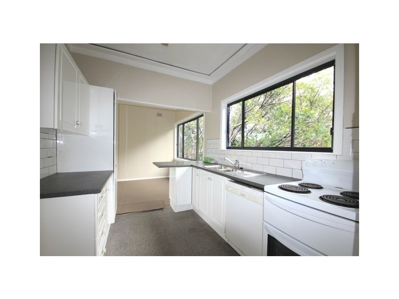 240 HEADLAND ROAD, Curl Curl NSW 2096