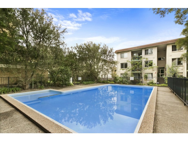 2/52 The Crescent, Dee Why NSW 2099