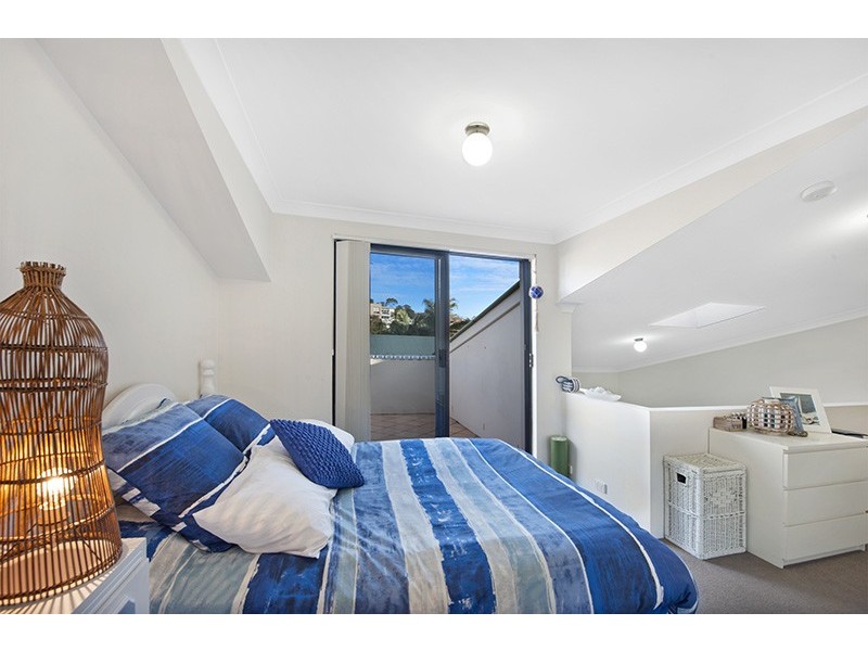 10/15 Oaks Avenue, Dee Why NSW 2099