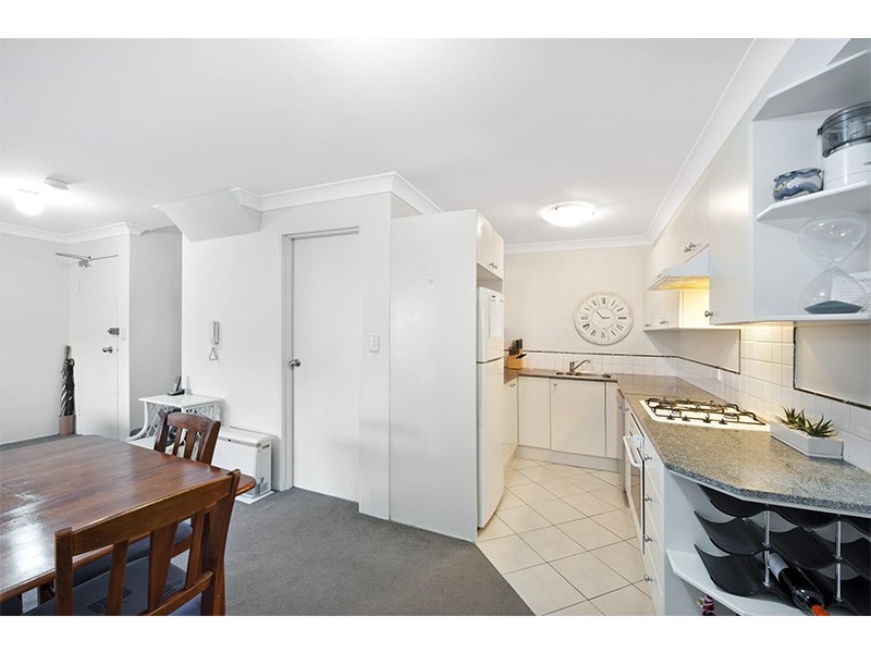 10/15 Oaks Avenue, Dee Why NSW 2099