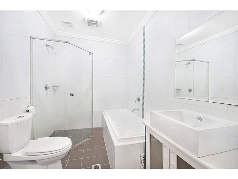 9/11-13 Oaks Avenue, Dee Why NSW 2099