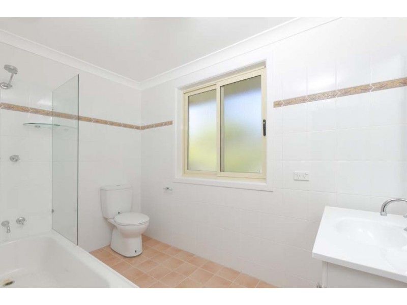 16a Arthur St, Dee Why NSW 2099