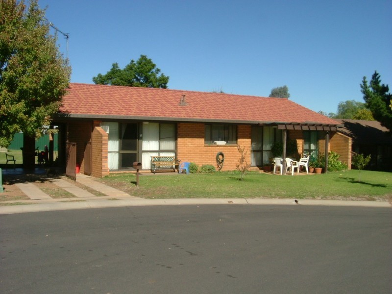 5 Squadron Close, Dubbo NSW 2830