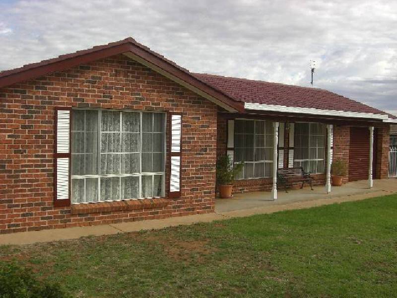 6 Regent Court, Dubbo NSW 2830