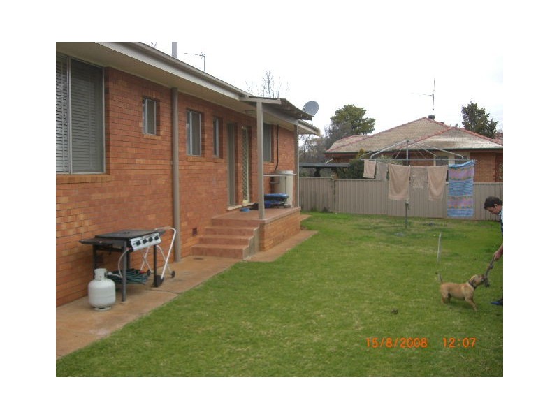 2 Highland Place, Dubbo NSW 2830
