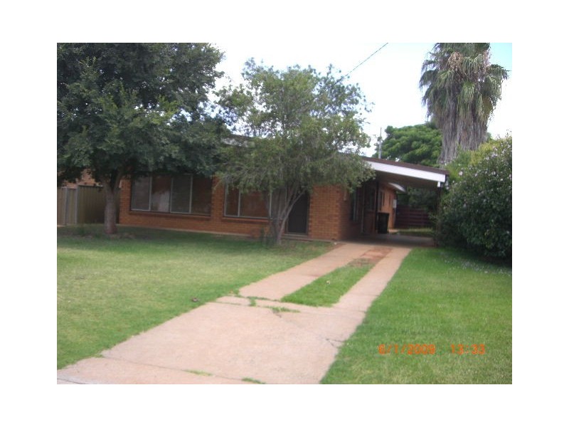 15 Johns Avenue, Dubbo NSW 2830