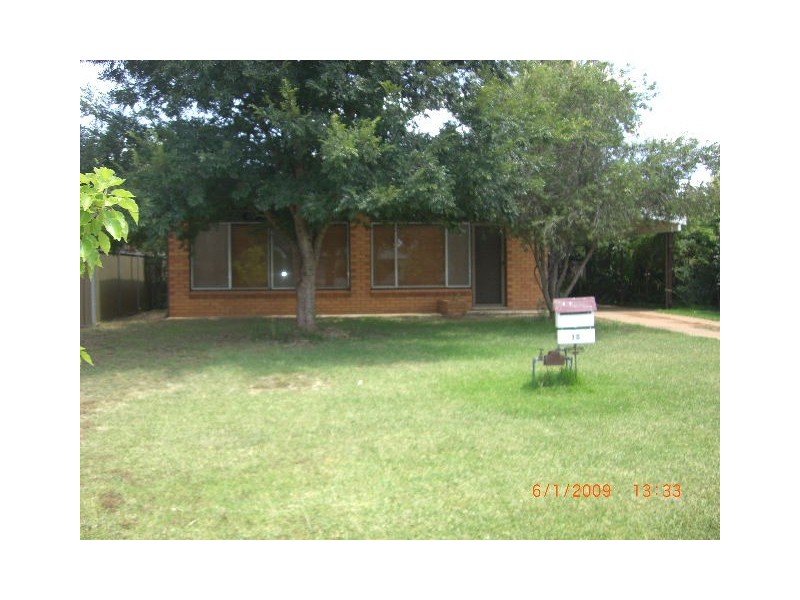 15 Johns Avenue, Dubbo NSW 2830