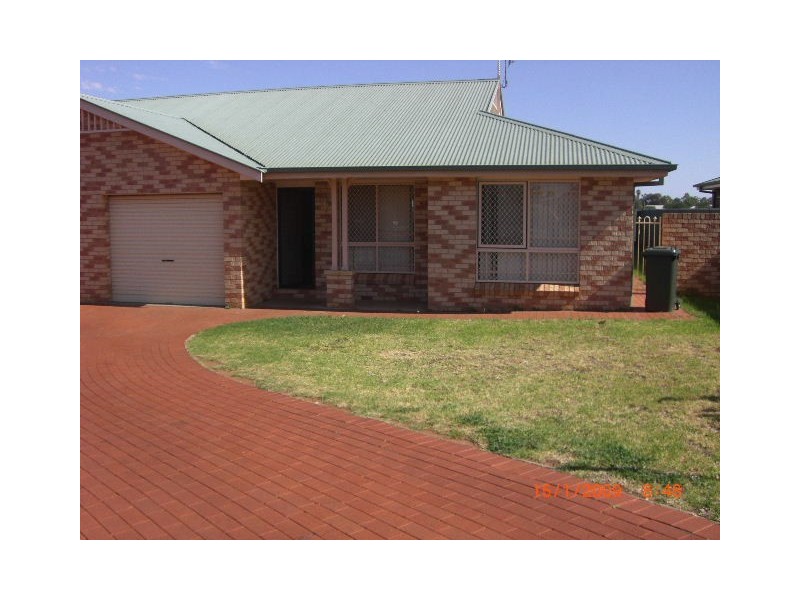 10A Grevillea Close, Dubbo NSW 2830