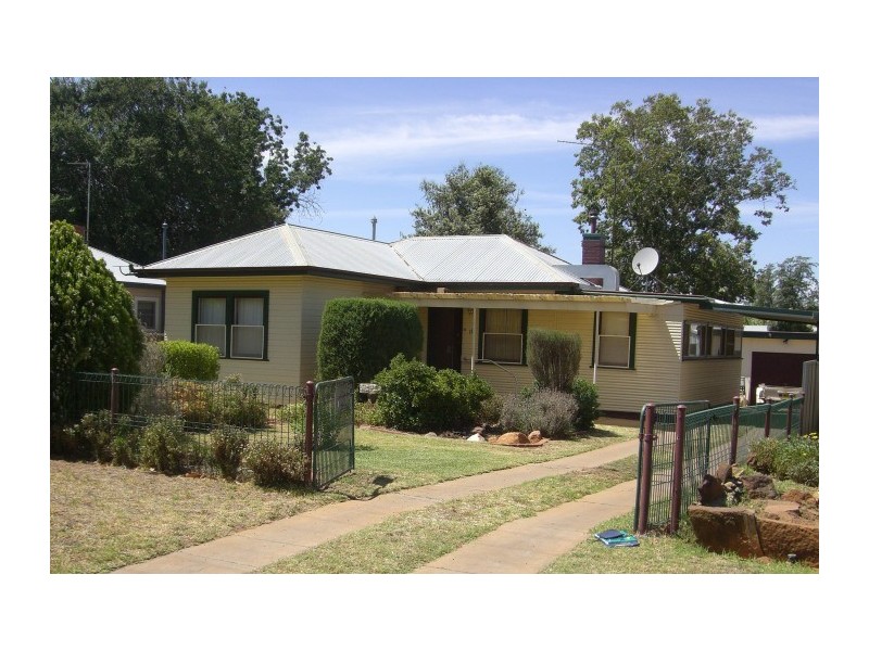 11 Bailey Street, Dubbo NSW 2830