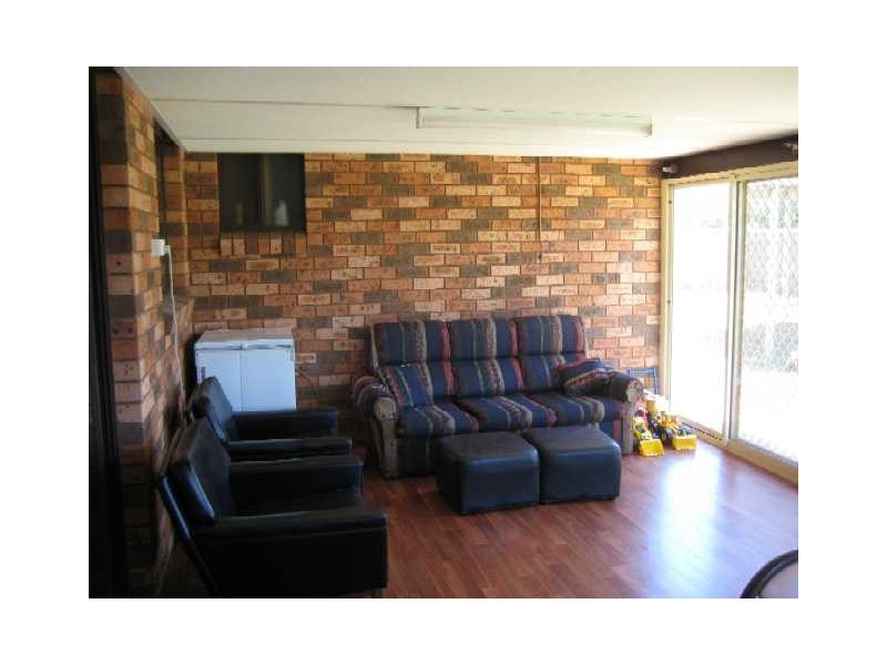 7 Giles Court, Dubbo NSW 2830