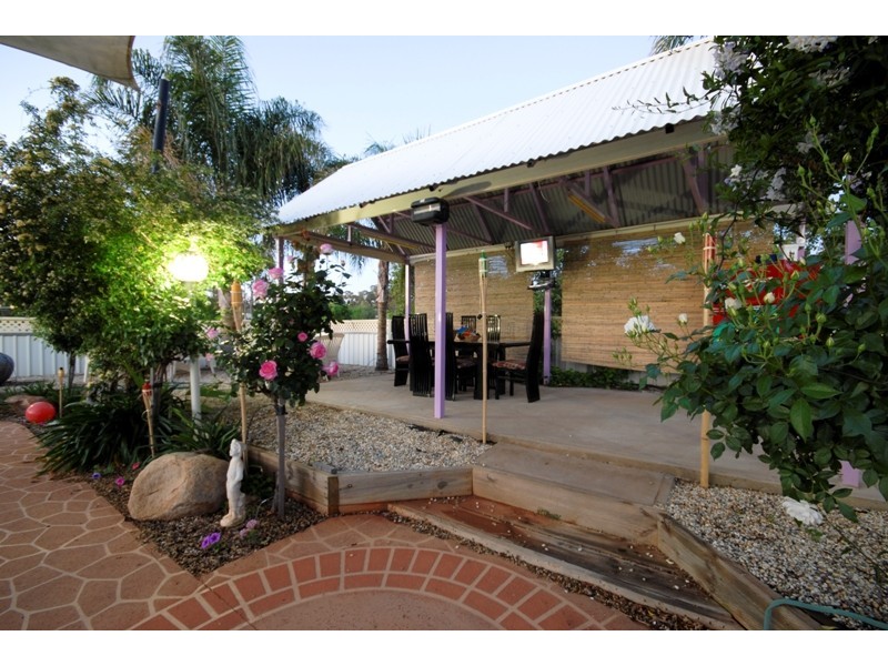 6 Araluen Way, Dubbo NSW 2830