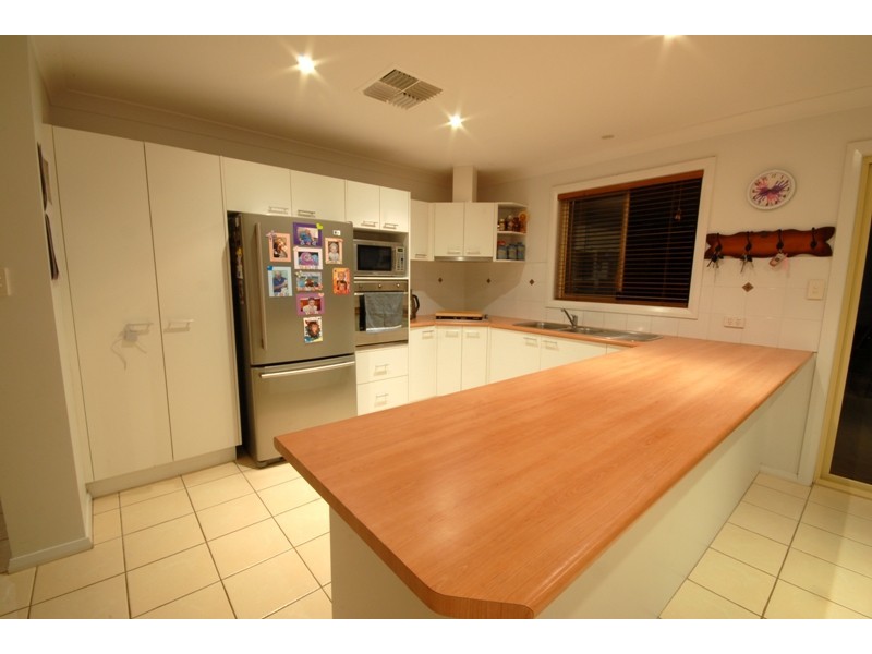 1 Hastings Court, Dubbo NSW 2830