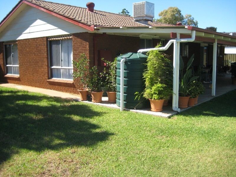 1 Buckingham Drive, Dubbo NSW 2830