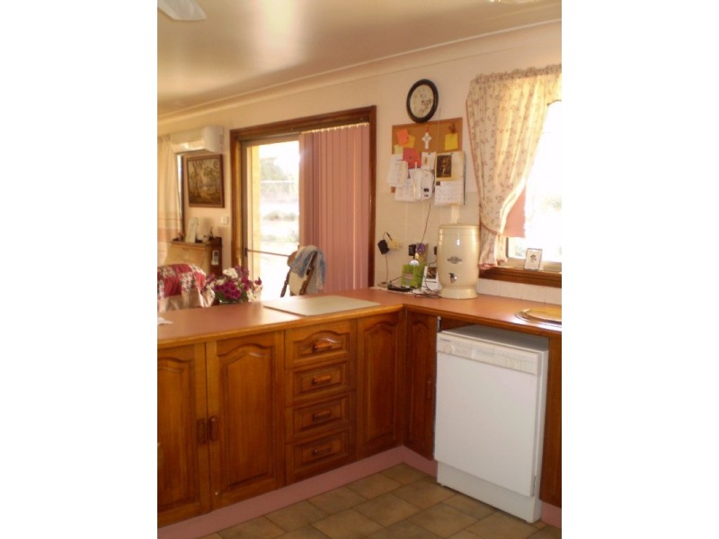 . ‘Balbirini’, 23R Westella Road, Geurie NSW 2831