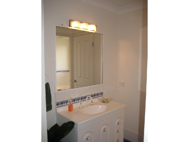 11 Lancaster Park Place, Dubbo NSW 2830