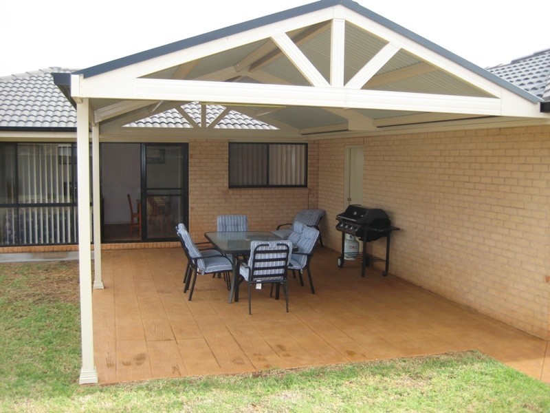 11 Lancaster Park Place, Dubbo NSW 2830