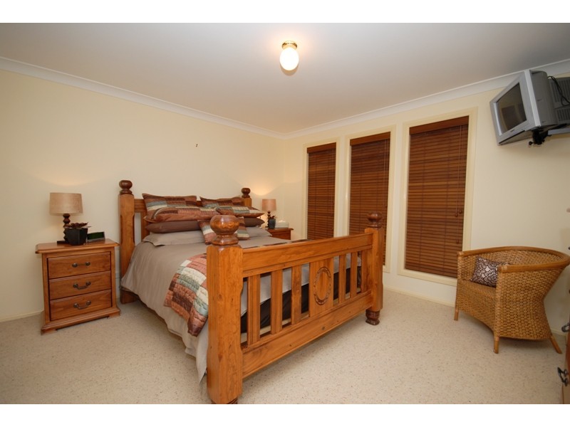 6 Oakmont Avenue, Dubbo NSW 2830