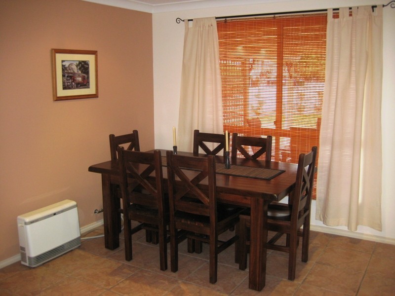 8 Silkwood Close, Dubbo NSW 2830