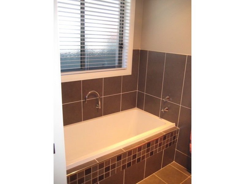 8 Avalon Place, Dubbo NSW 2830