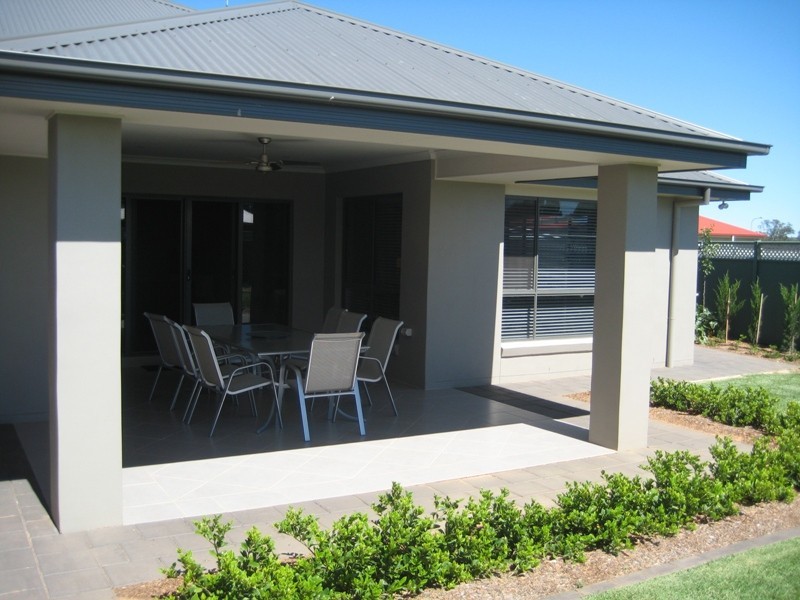 8 Avalon Place, Dubbo NSW 2830