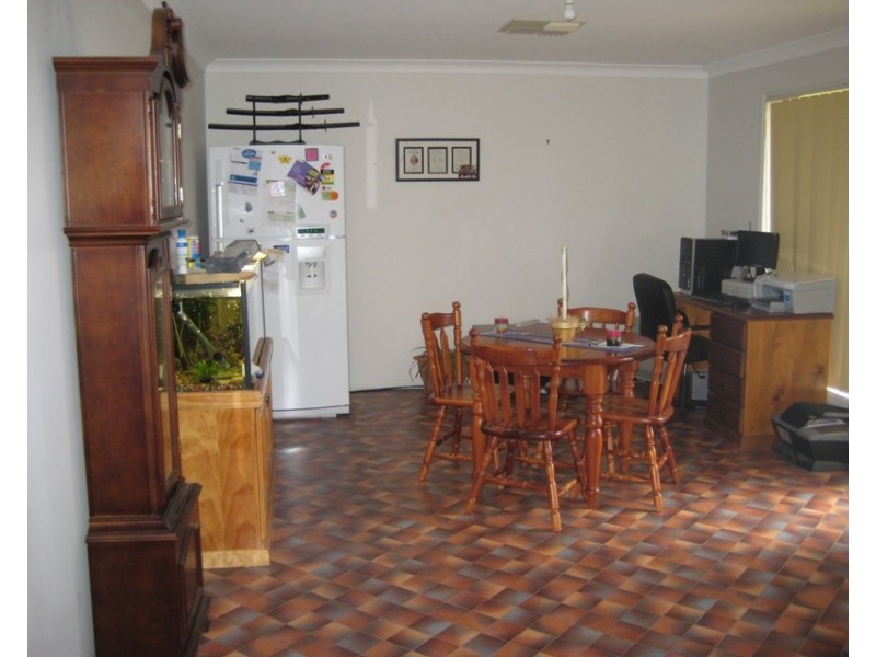 6 Paul McLean Place, Dubbo NSW 2830