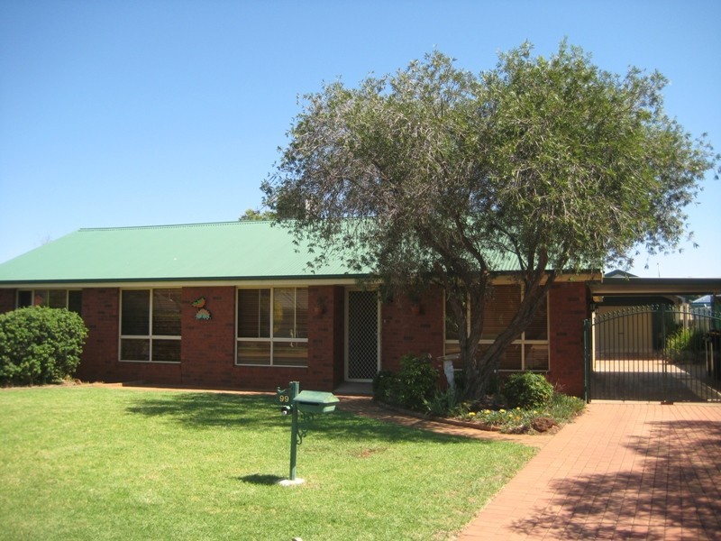 99 Sheraton Road, Dubbo NSW 2830