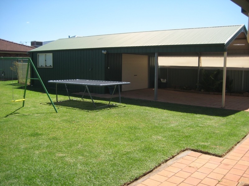 99 Sheraton Road, Dubbo NSW 2830