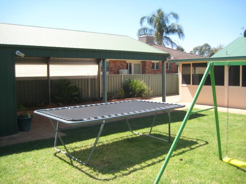 99 Sheraton Road, Dubbo NSW 2830