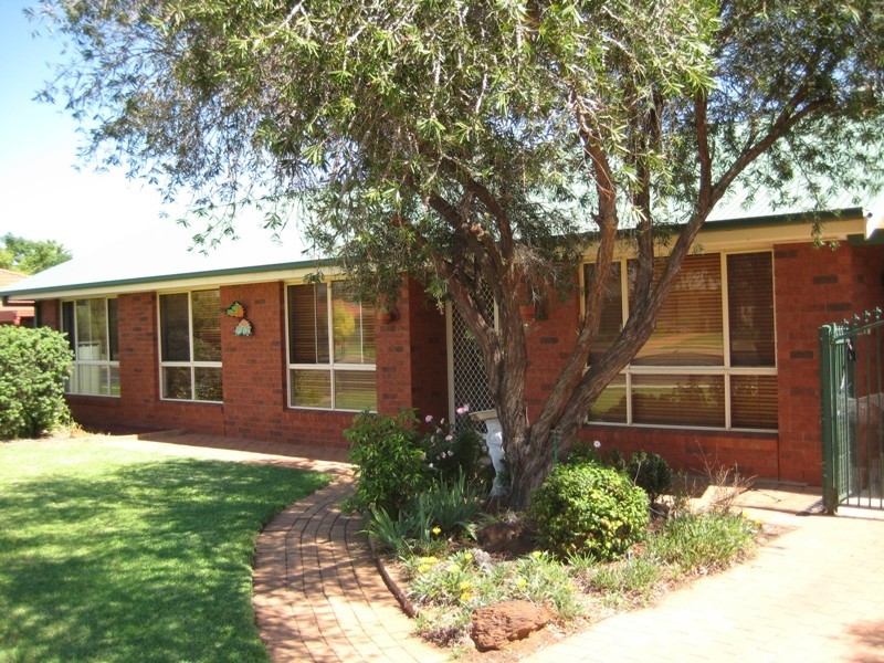 99 Sheraton Road, Dubbo NSW 2830