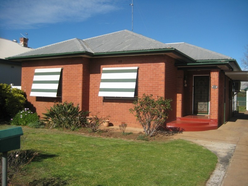 13 MacDonald Street, Dubbo NSW 2830