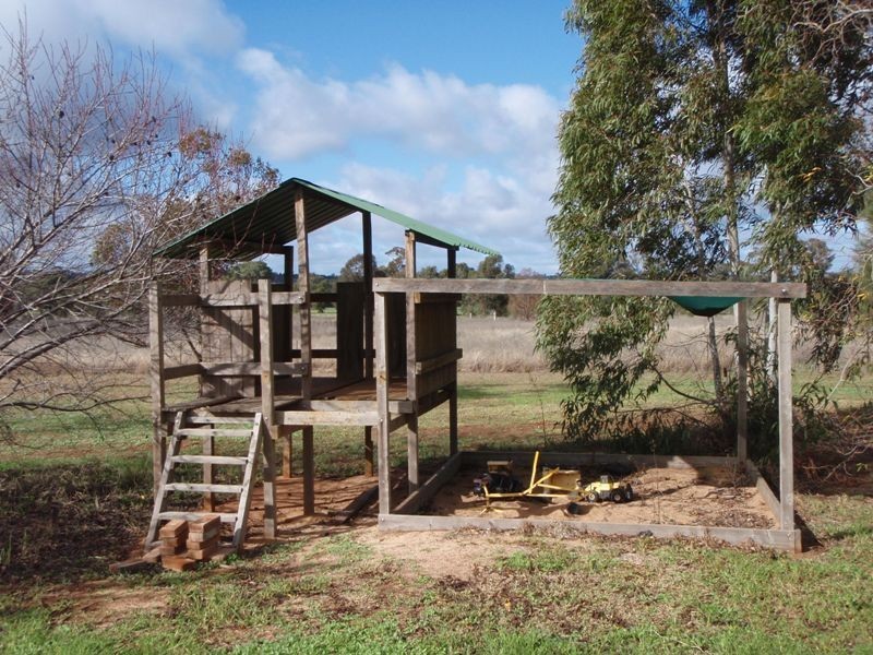 4R Debeaufort Drive, Dubbo NSW 2830
