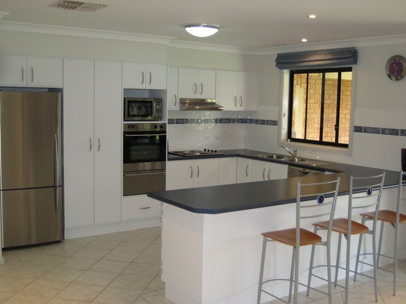 4 Paroo Place, Dubbo NSW 2830