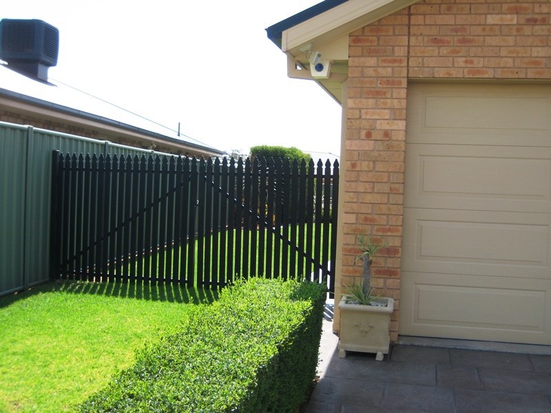 4 Paroo Place, Dubbo NSW 2830