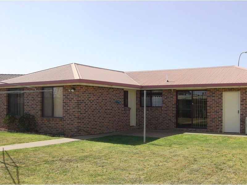 10 Silkwood Close, Dubbo NSW 2830