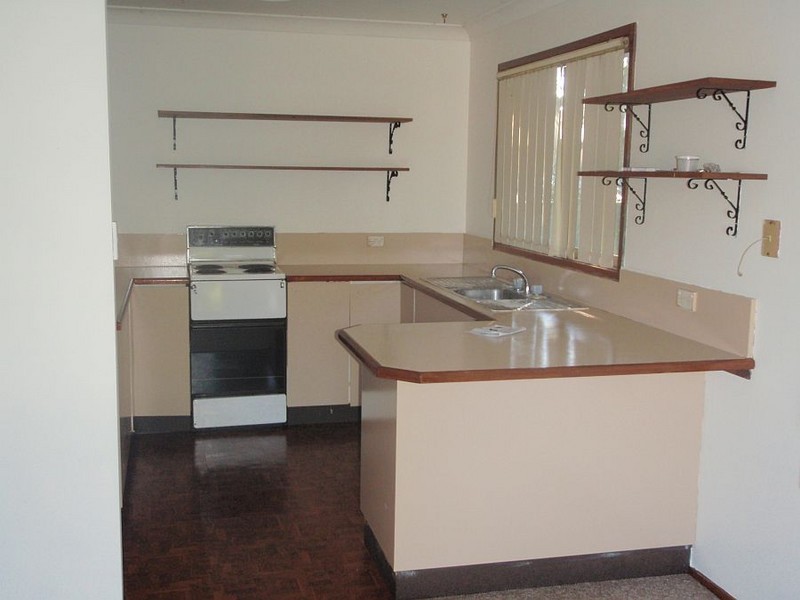 2/17 Warrawilla Street, Wyoming NSW 2250