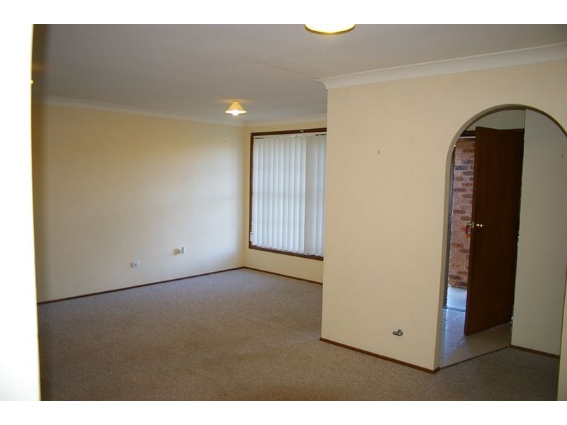 27 Woodport Close, Erina NSW 2250