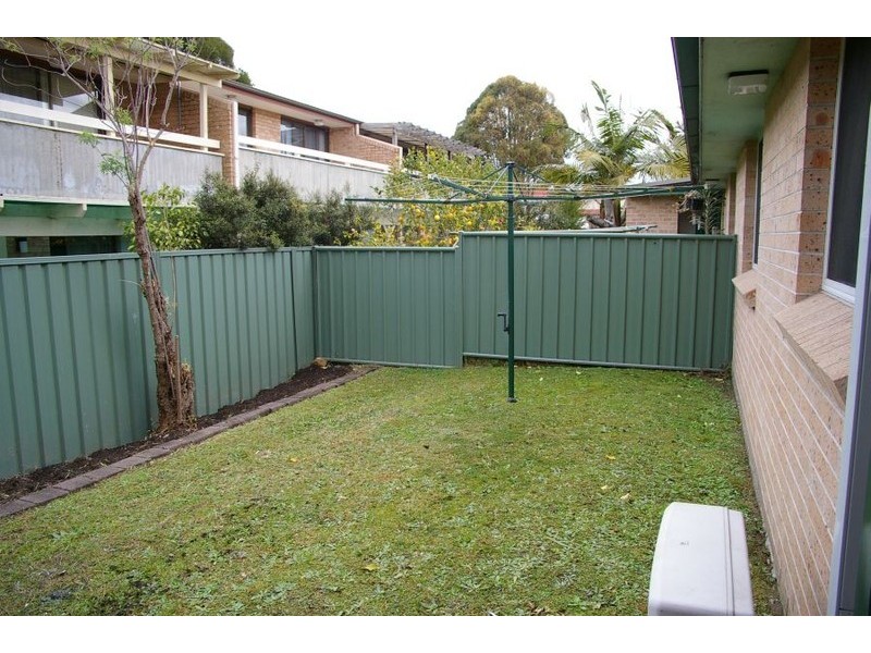 2/24 Russell Street, East Gosford NSW 2250