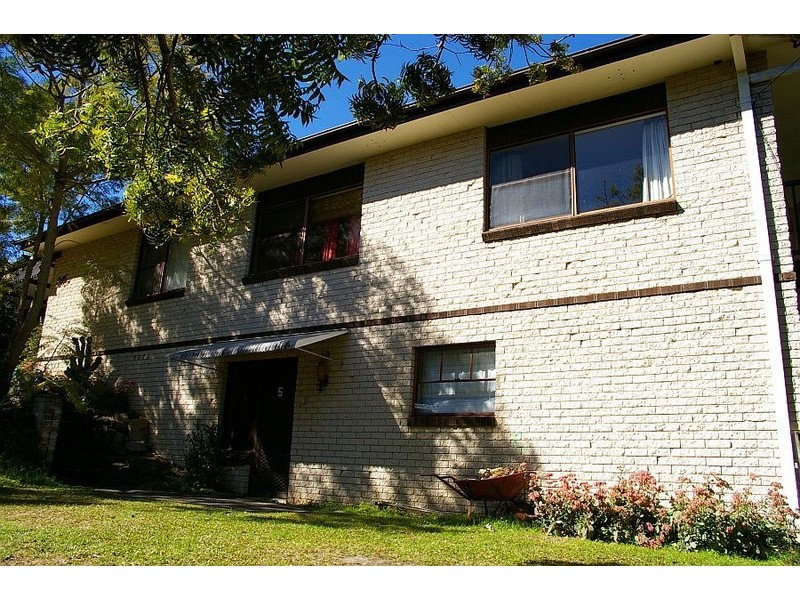 5 George Street, East Gosford NSW 2250