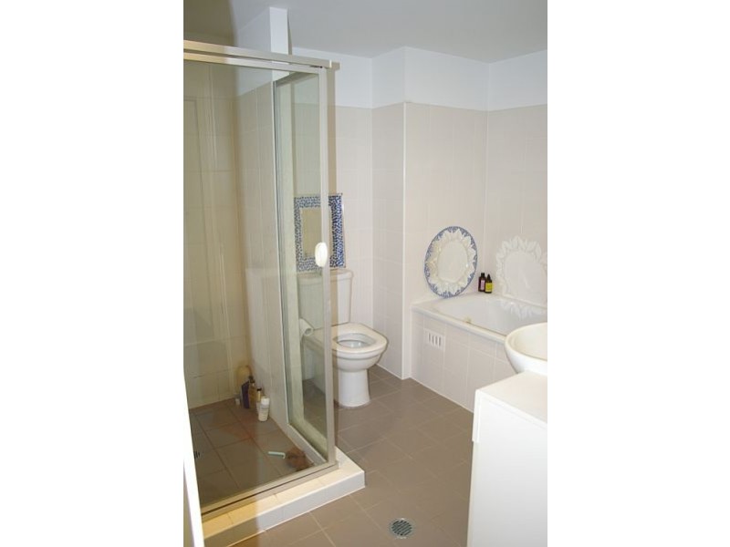 311/80 John Whiteway Drive, Gosford NSW 2250