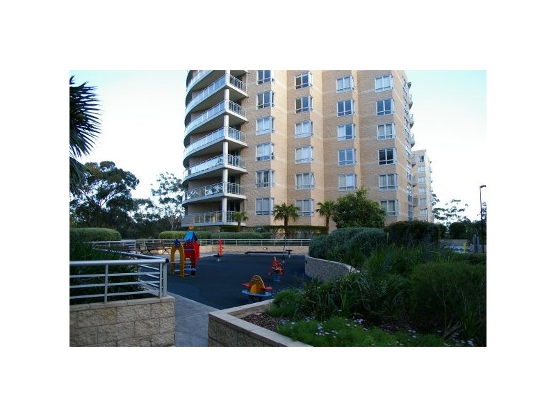 311/80 John Whiteway Drive, Gosford NSW 2250
