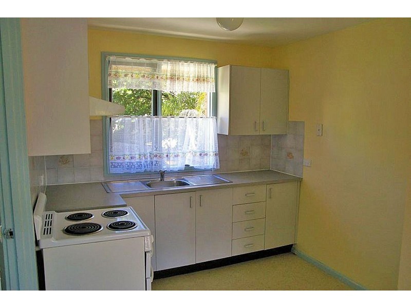 66 Cary Street, Wyoming NSW 2250