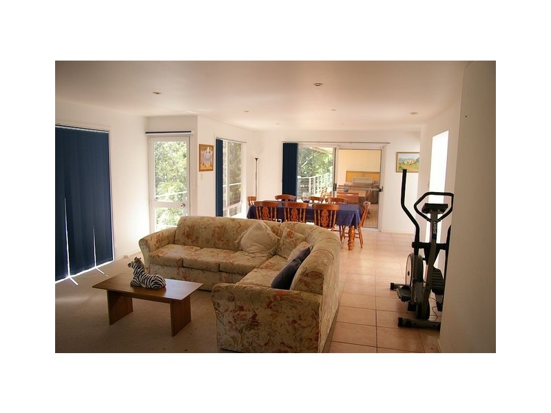 94 Blackbutt Street, Wyoming NSW 2250