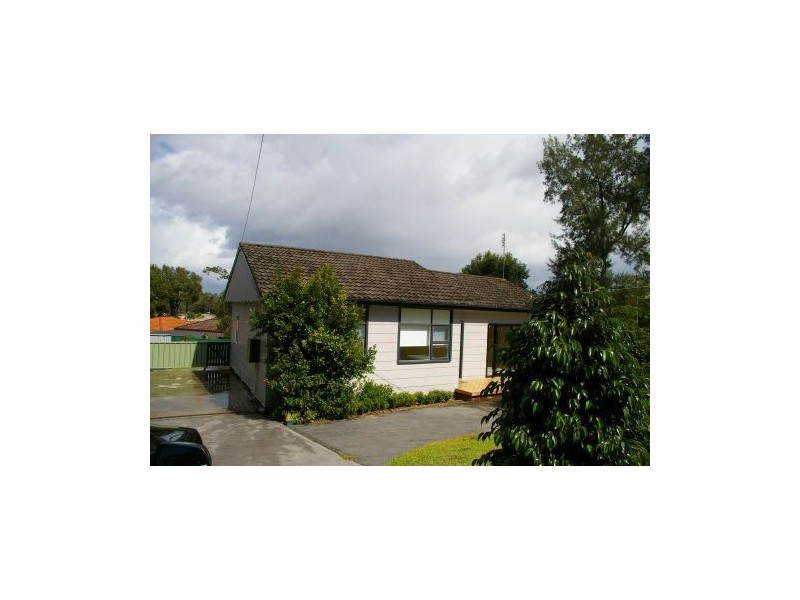 30 Angus Avenue, Wyoming NSW 2250