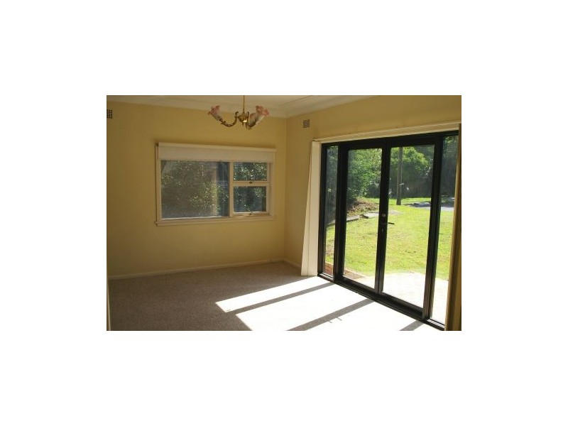 30 Angus Avenue, Wyoming NSW 2250