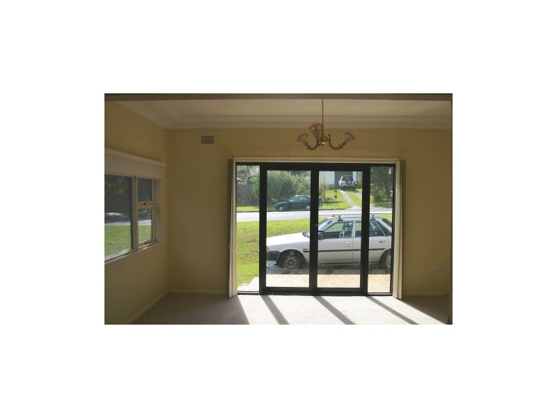 30 Angus Avenue, Wyoming NSW 2250