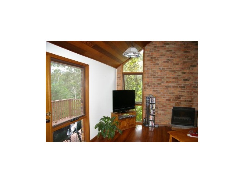 30 Maya Street, Wyoming NSW 2250