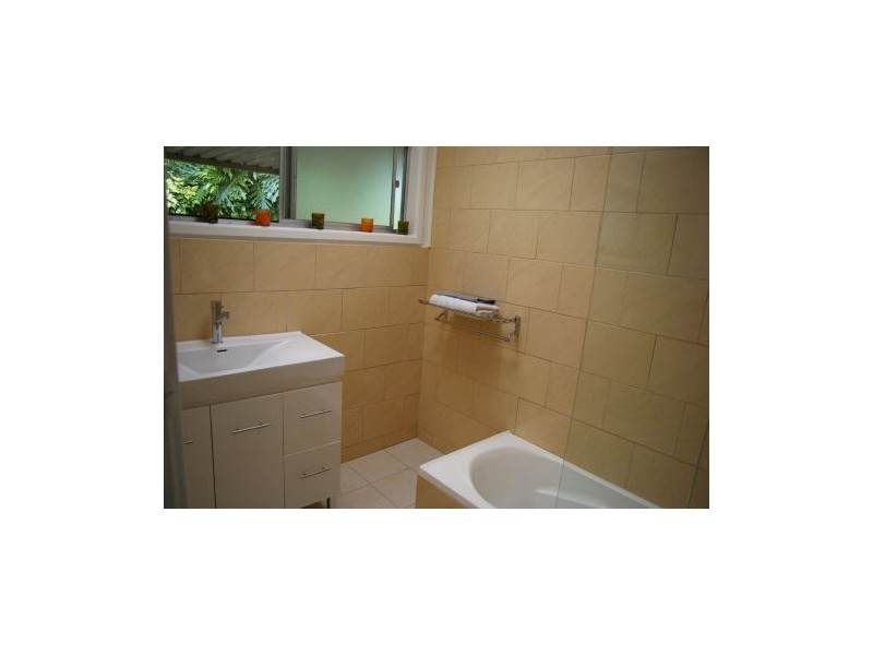 6 Brush Box Crescent, Wyoming NSW 2250